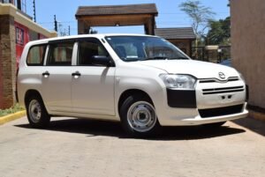 NV350 Caravan, Hiace Van Super GL