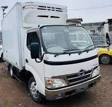 Canter 2t long aluminum truck