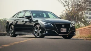 Camry, Crown RS Advance